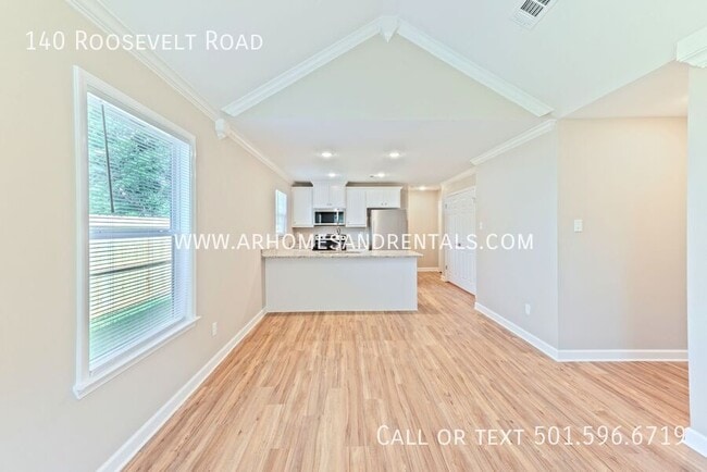 Building Photo - 140 Roosevelt Rd