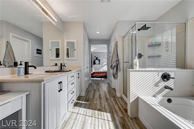 Foto del edificio - 791 Trumpington Ct