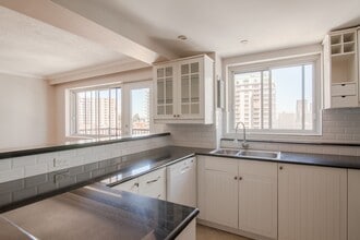 Building Photo - 3421 Rue Drummond