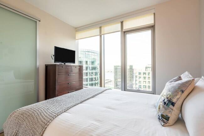 Building Photo - 131 Seaport Blvd