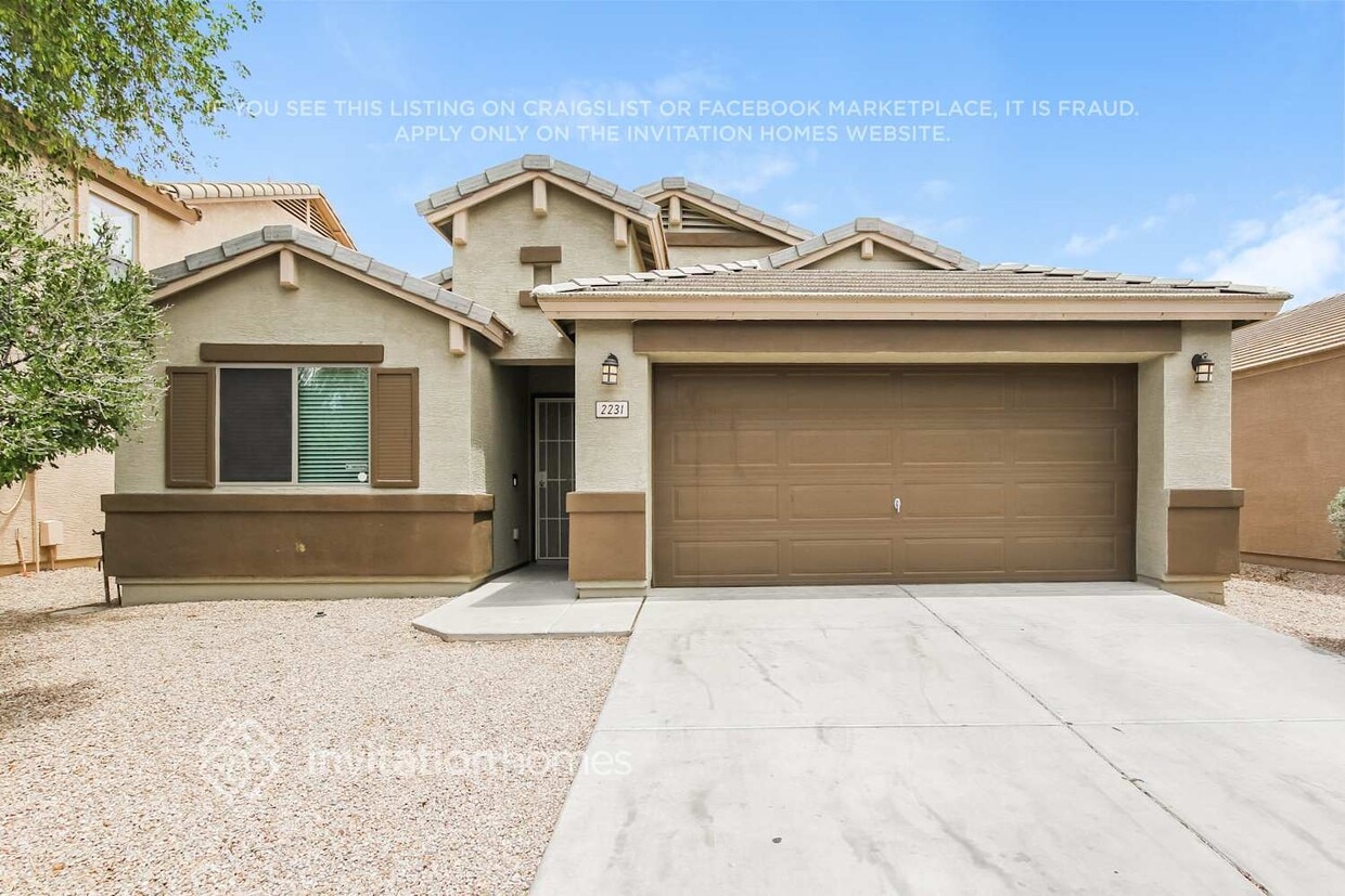 Foto principal - 2231 S 101st Dr