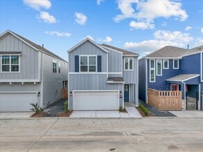 Building Photo - 700 Topwater Trl