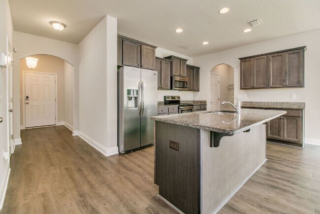 Foto del edificio - Stunning Two-Story Home with 4 Bedrooms, 2.5 Baths, and an Upstairs Living Room!