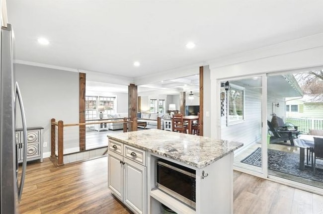 Foto del edificio - 56 Tallyho Dr