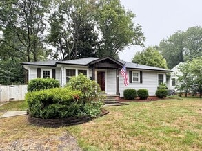 Building Photo - 1203 N Elam Ave