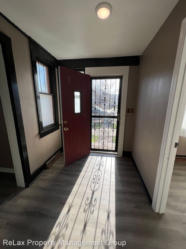 Foto del edificio - 4 br, 1 bath House - 1313 10th St S - 1