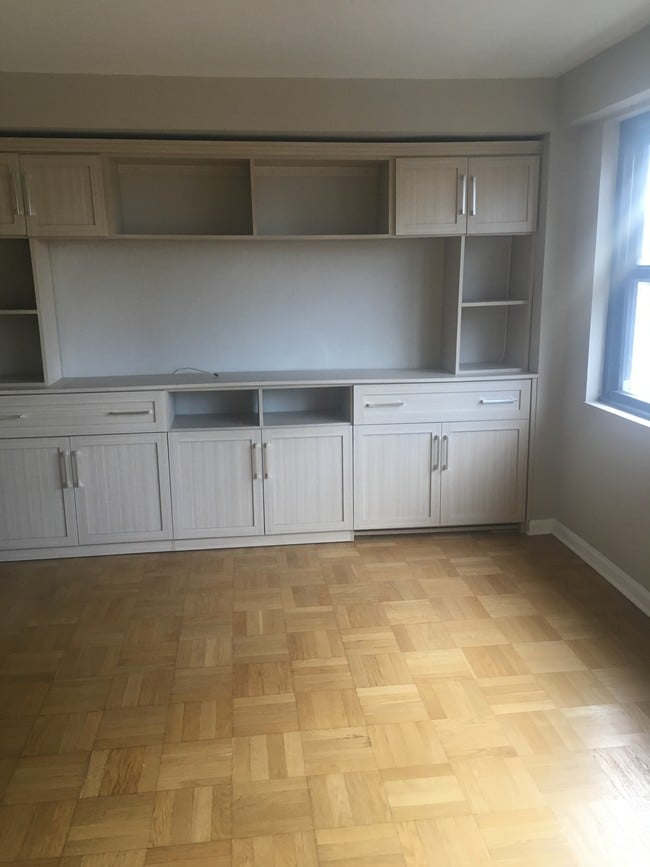 Interior Photo - Yorkshire Towers