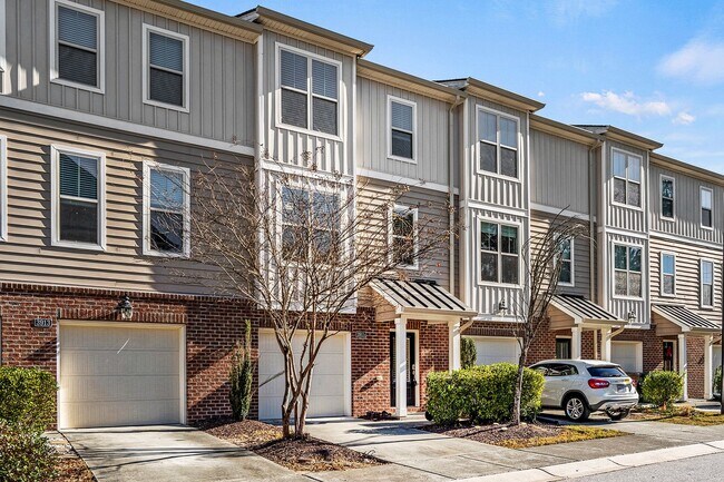 Photo - 3915 Brokenshire St Townhome