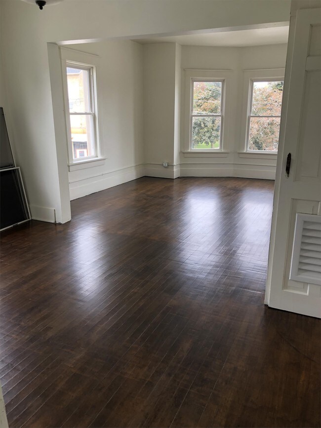 Foto del edificio - 1305 S 15th St