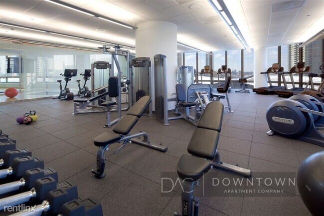 Foto del edificio - 1 br, 1 bath Condo - 111 W Hubbard St