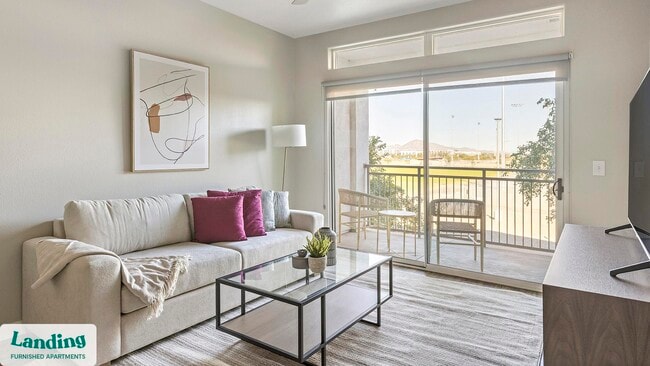 Building Photo - 1260 E University Dr