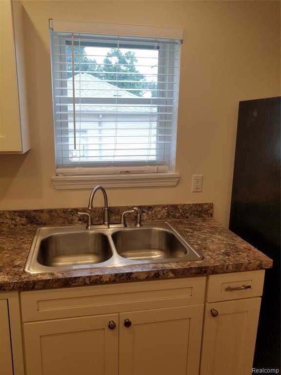 Foto del edificio - 1870 Browning St