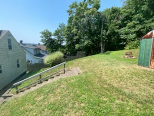 Foto del edificio - 2 Bed / 1 Bath Single Family Home for Rent...