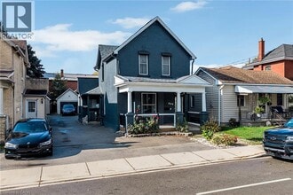 Building Photo - 174 William St