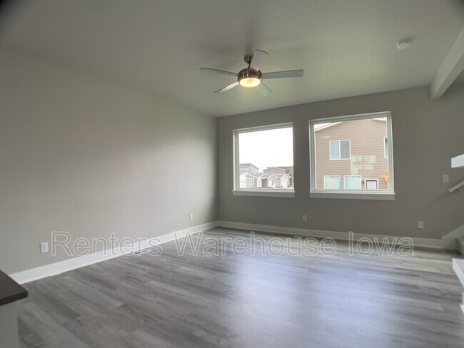 Foto del edificio - 1400 NE Cedarwood Dr