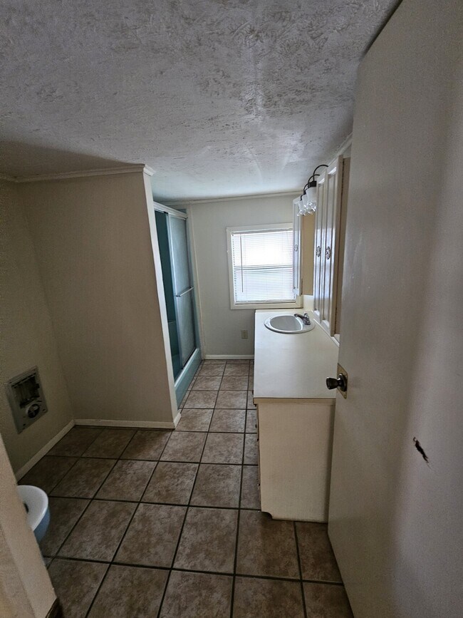 Building Photo - 2523 south 56