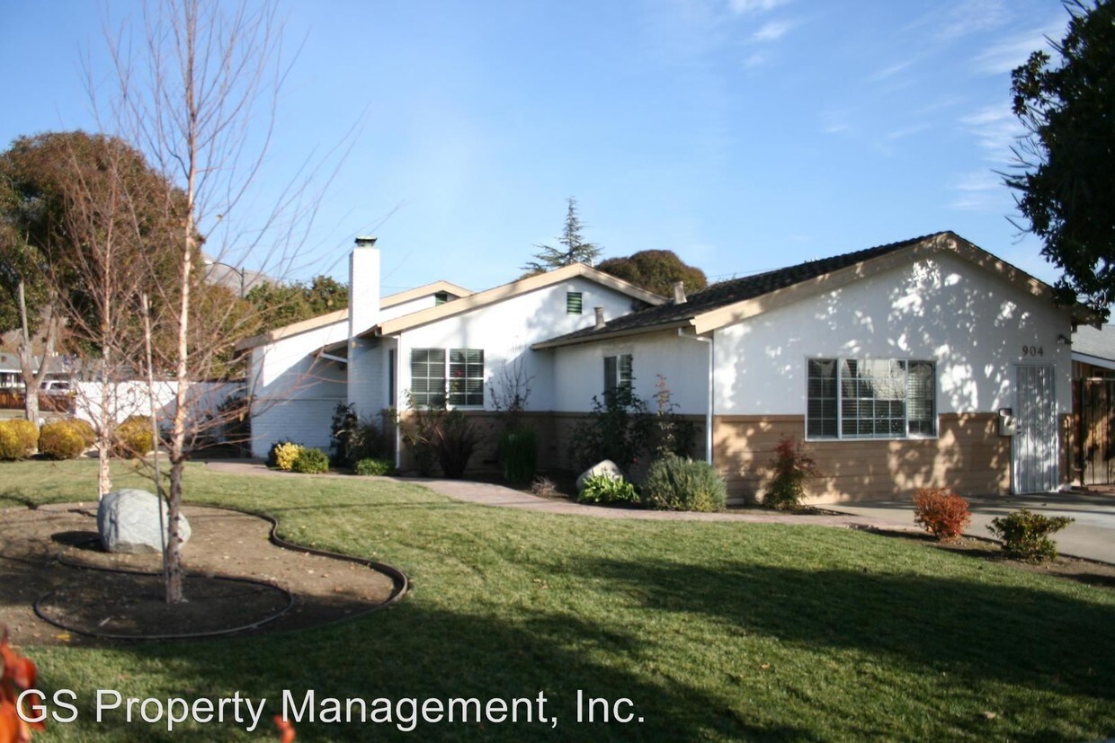 Primary Photo - 904 Toyon Ave