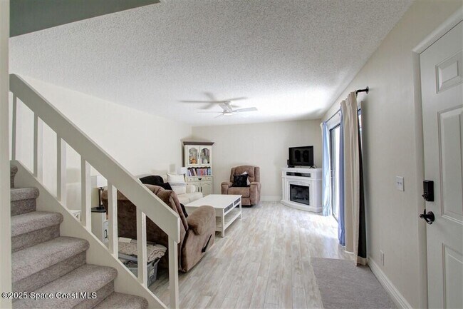 Foto del edificio - 1717 Patty Cir NE