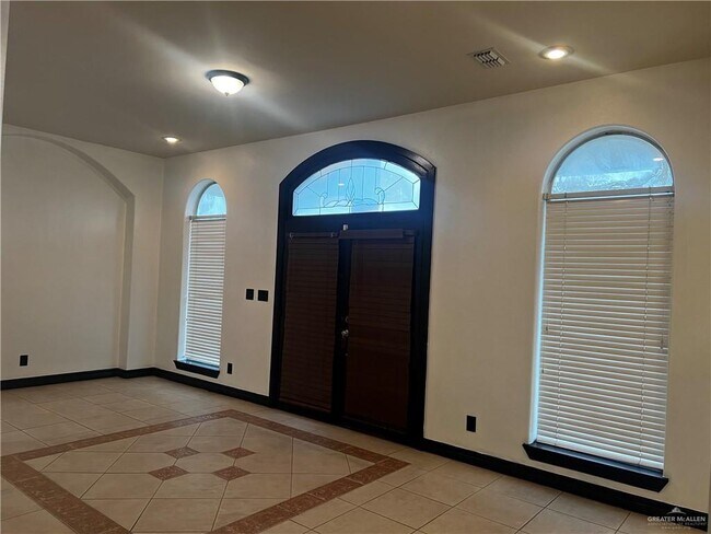 Building Photo - 7400 N 4th St