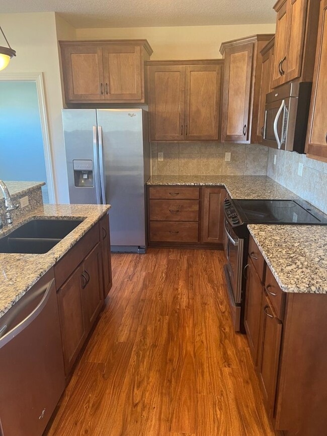 Foto del edificio - 2712 London Dr