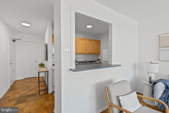 Building Photo - 1301 20th St NW