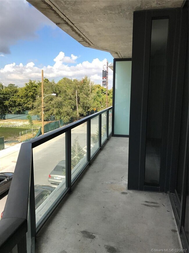 Foto del edificio - 201 SW 17th Rd