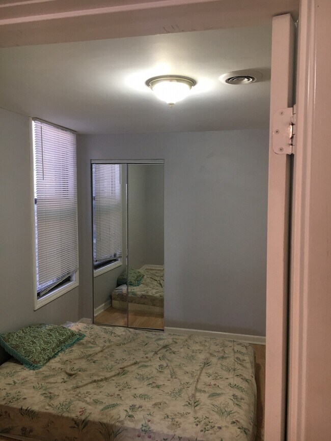 Foto del edificio - 2250 W Taylor St