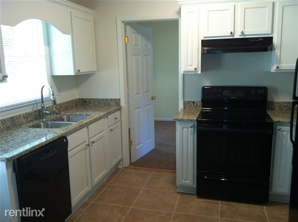 Building Photo - 613 Las Varas Ct