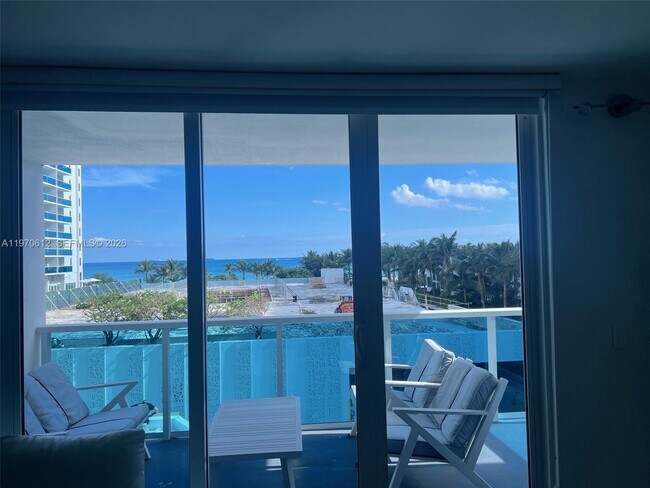 Foto del edificio - 2301 Collins Ave