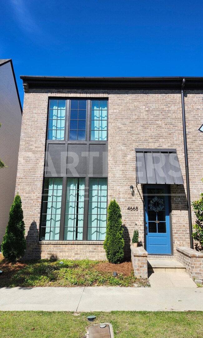 Foto del edificio - 4668 Broadwick St