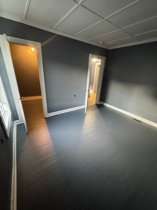 Building Photo - 10 Ash St