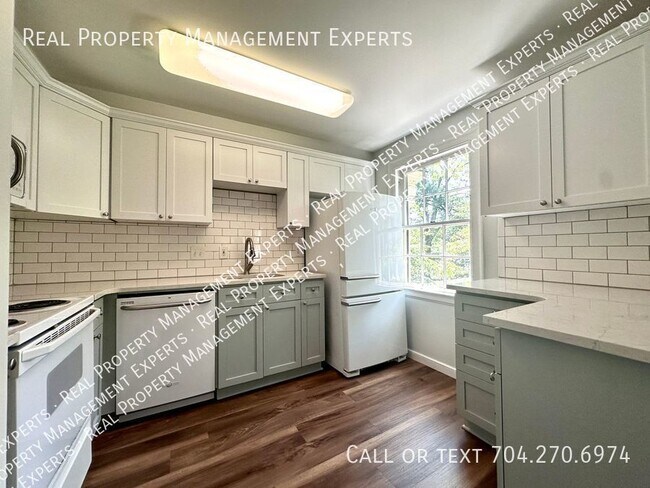 Foto del edificio - Ready to Move in 1 bed one bath Condo in H...