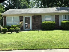 Building Photo - 4015 Tally Ho Ct