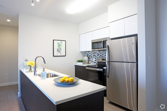 Interior Photo - 600 NoBe at North Beach