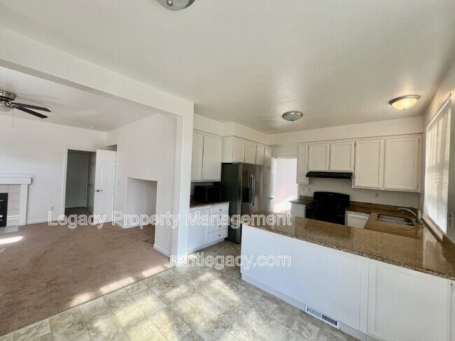 Foto del edificio - 2750 Parkview Terrace