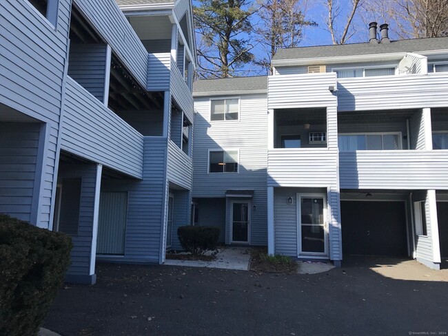 Foto del edificio - 1 Beaver Brook Rd