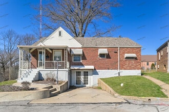 Building Photo - 180 Lemay Gardens Dr