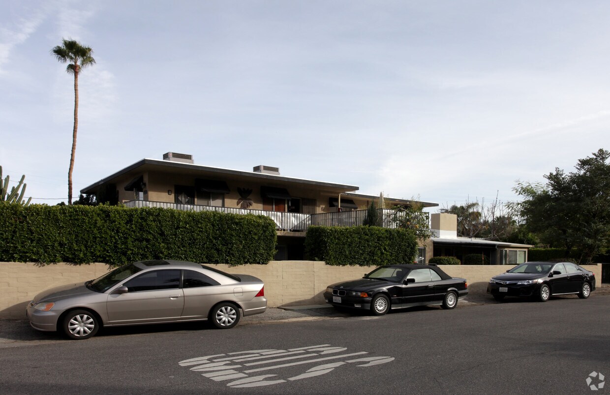 Foto del edificio - 487 W Arenas Rd