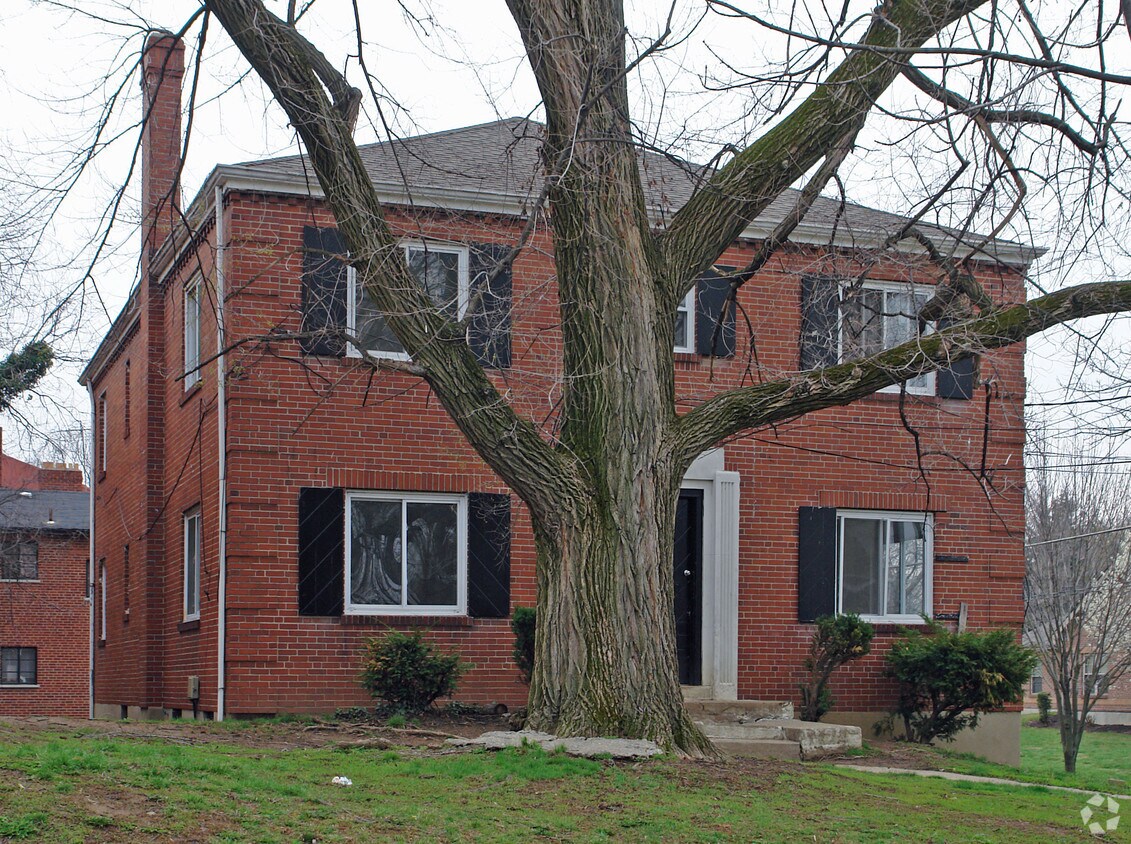 Foto del edificio - 4802 Yarmouth Pl