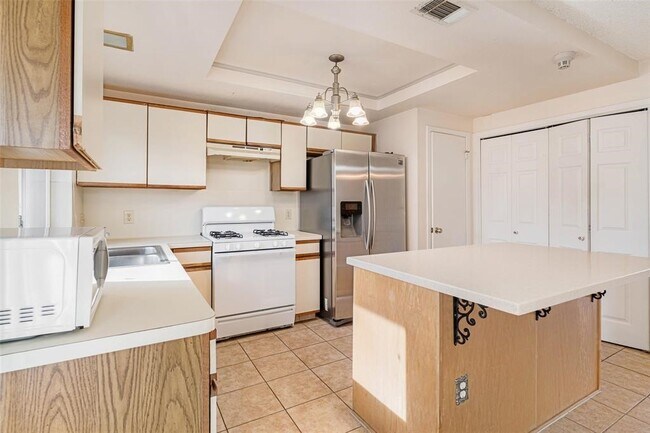 Foto del edificio - 2810 Grants Lake Blvd