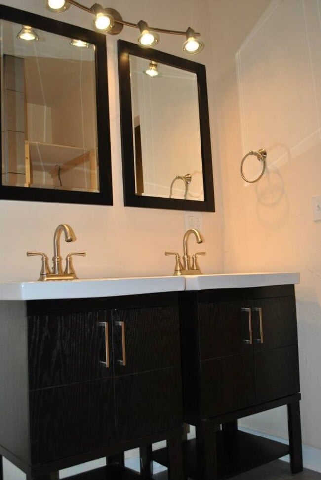 Photo - 1219.5 NW 18th Apartment