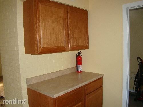 Building Photo - 2 br, 1 bath House - 14 Davis Ct.