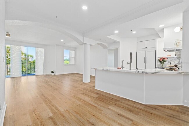 Foto del edificio - 750 4th Ave S