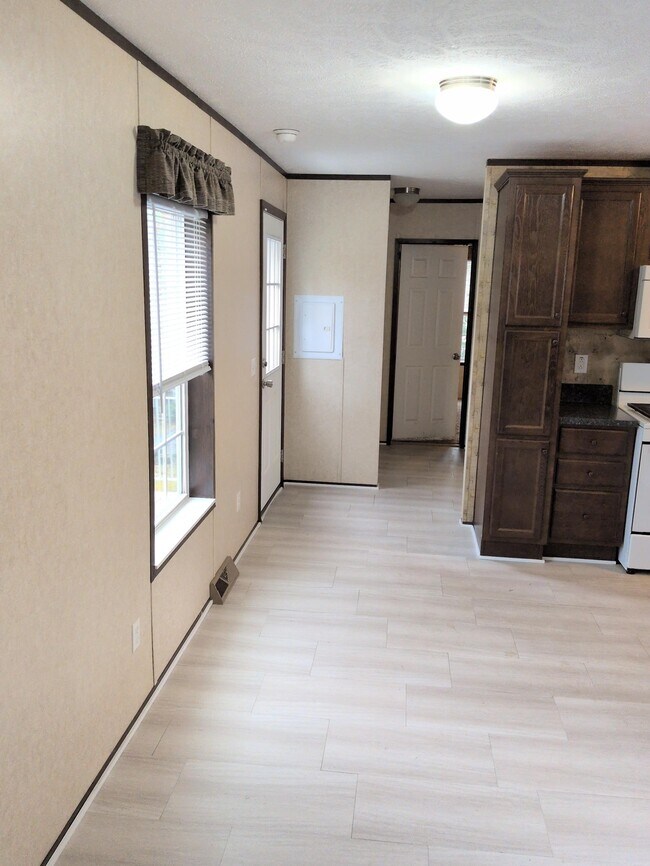 Foto del edificio - 106 Pine Grove Dr