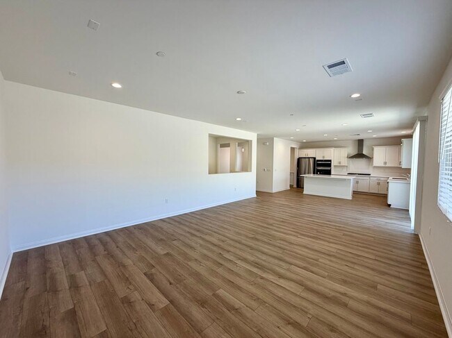 Foto del edificio - 21624 Thomas Ct