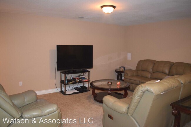 Building Photo - 3 br, 3 bath House - 19388 Ladera Rd