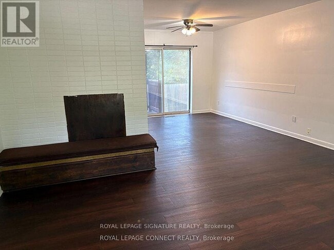 Photo du bâtiment - 4130 Lawrence Ave E