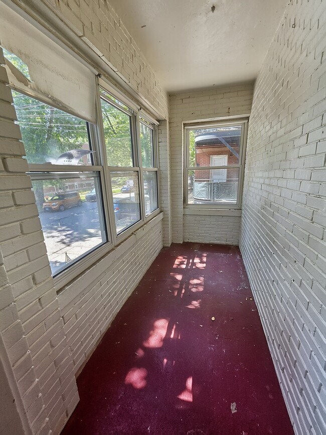 Foto del edificio - 1308 W Rosemont Ave