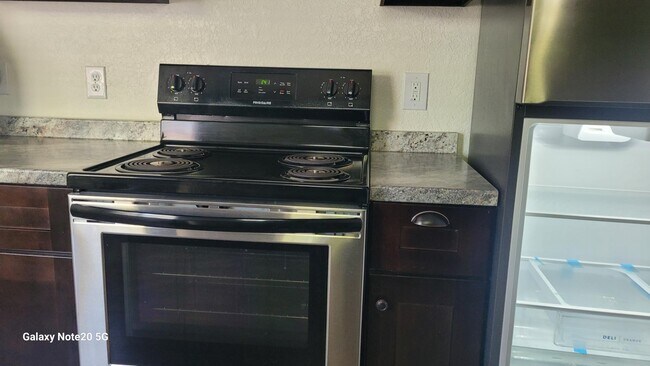 Foto del edificio - 1217 S Juniper St