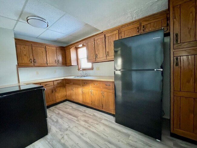 Foto del edificio - IDEAL 3 Bedroom Home!